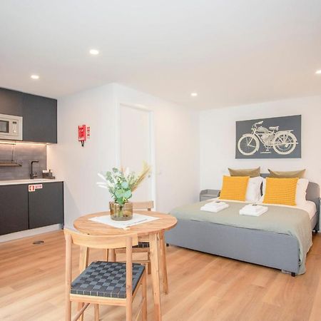 Liiiving In Porto - Downtown Essence Apartments Екстер'єр фото