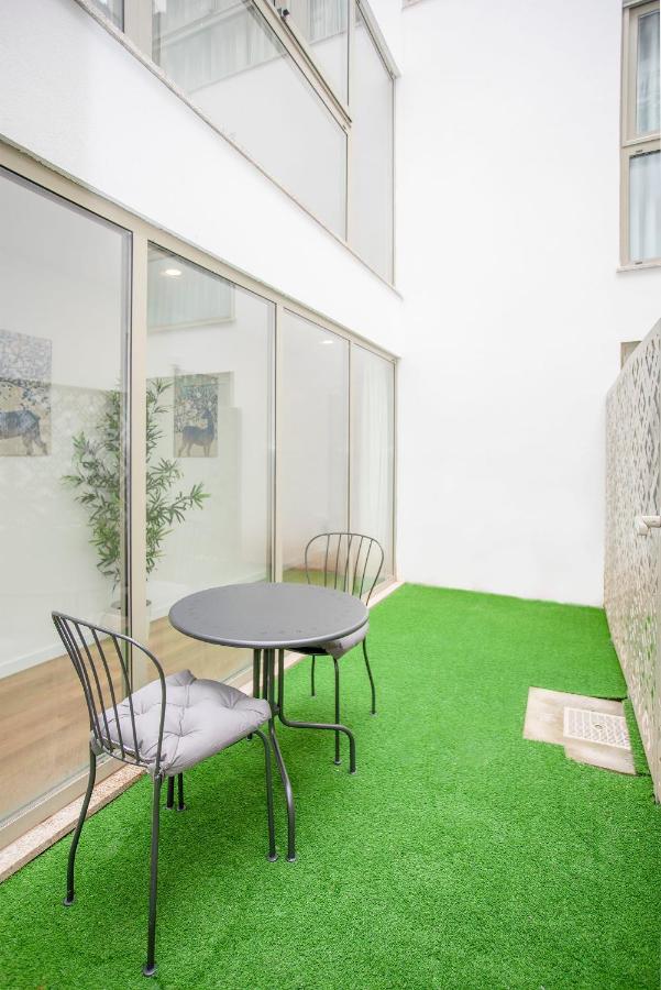 Liiiving In Porto - Downtown Essence Apartments Екстер'єр фото